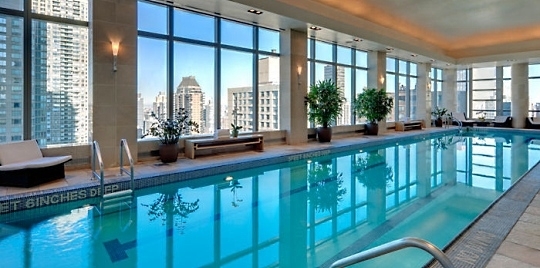 Piscine hôtel Mandarin Oriental New York