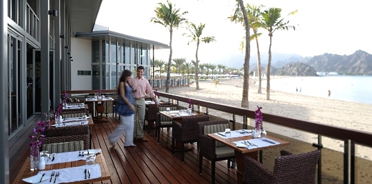 Restaurant terrasse hôtel Al Bustan Palace Oman