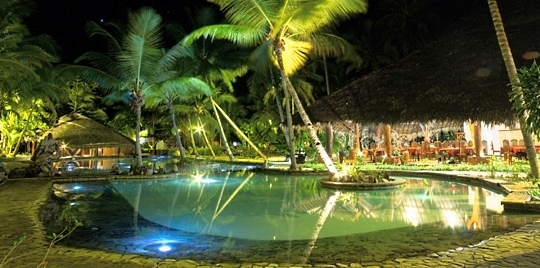 Piscine extèrieur hôtel Ravintsara Wellness & Spa Madagascar